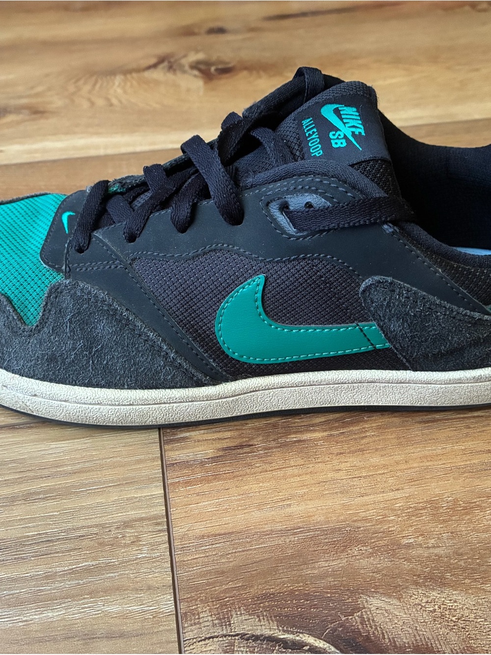 Nike Men's SB Alleyoop Skateboarding Sneakers Size 11 US